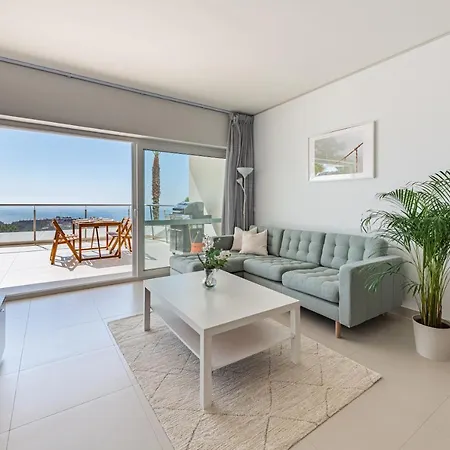 Hill Collection Apartman *